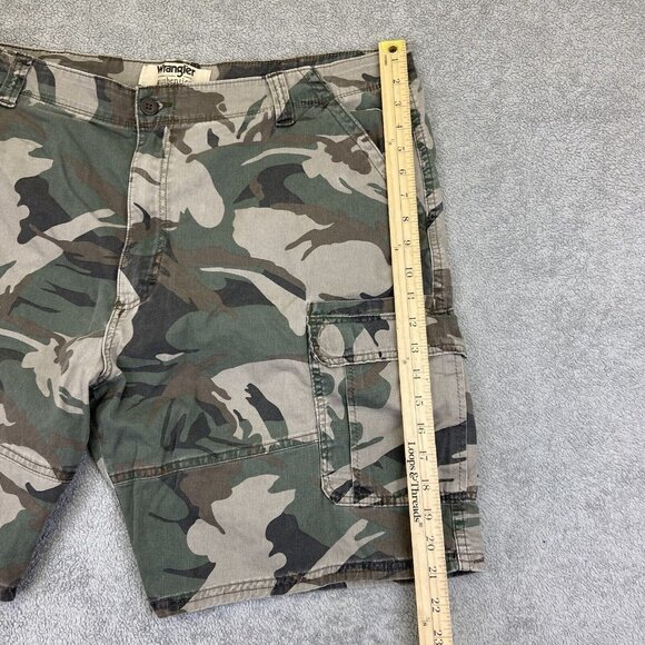 Wrangler Authentics Men’s Camouflage Paratrooper Shorts Size 42 (Fits 44)‎ - Picture 4 of 10